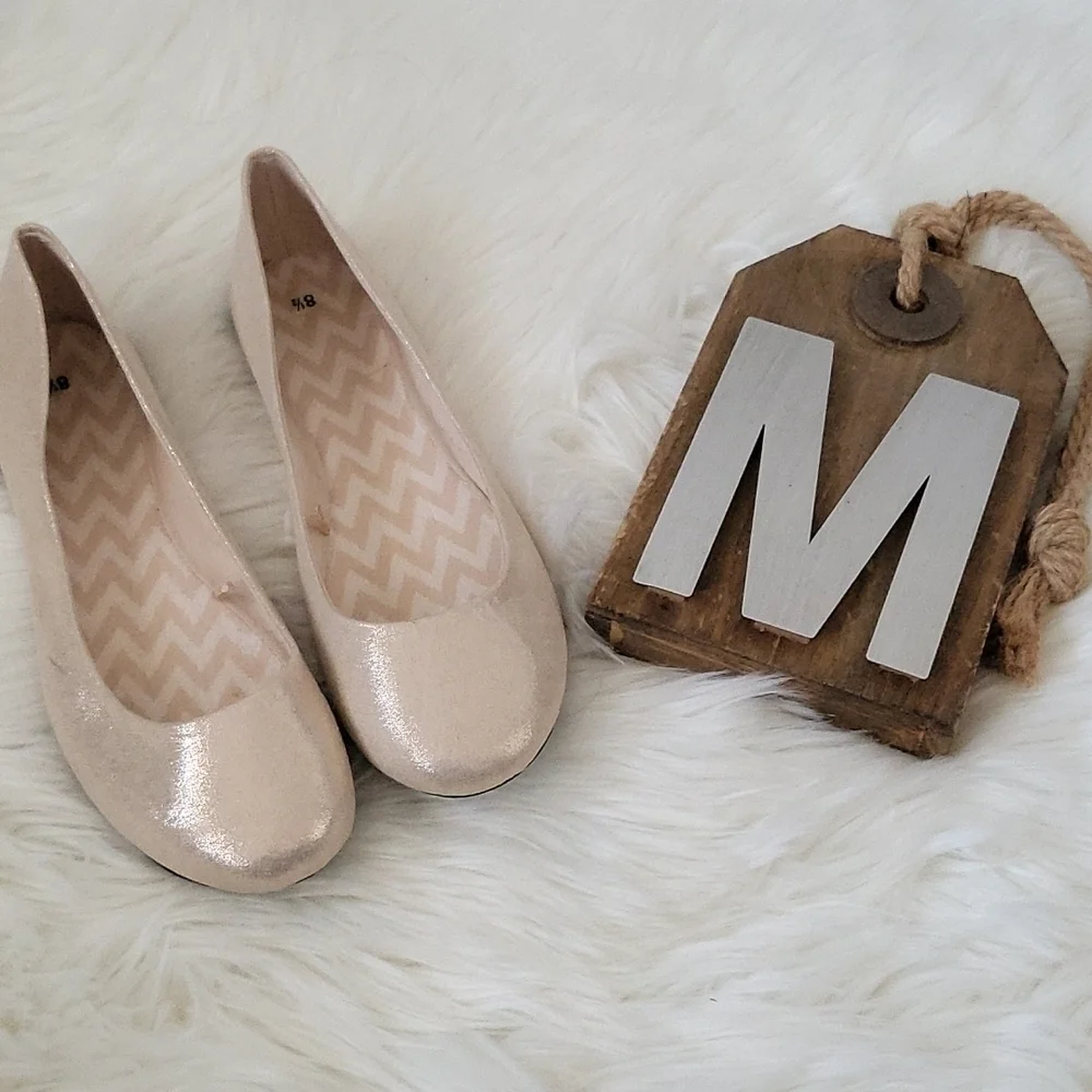 *PRICE DROP* Light rose gold rounded toe shimmering flats